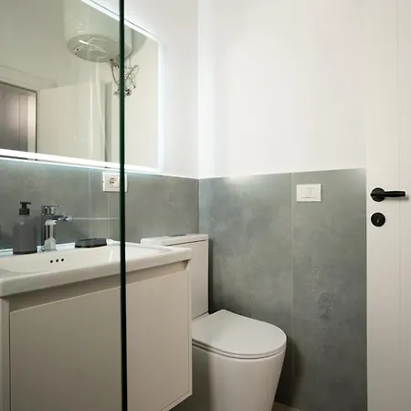 Deha Port View Apartament Durrës