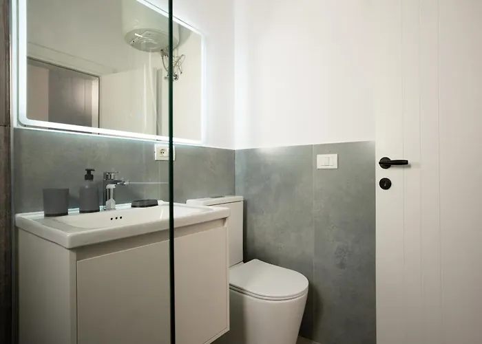 Deha Port View 公寓 Durrës